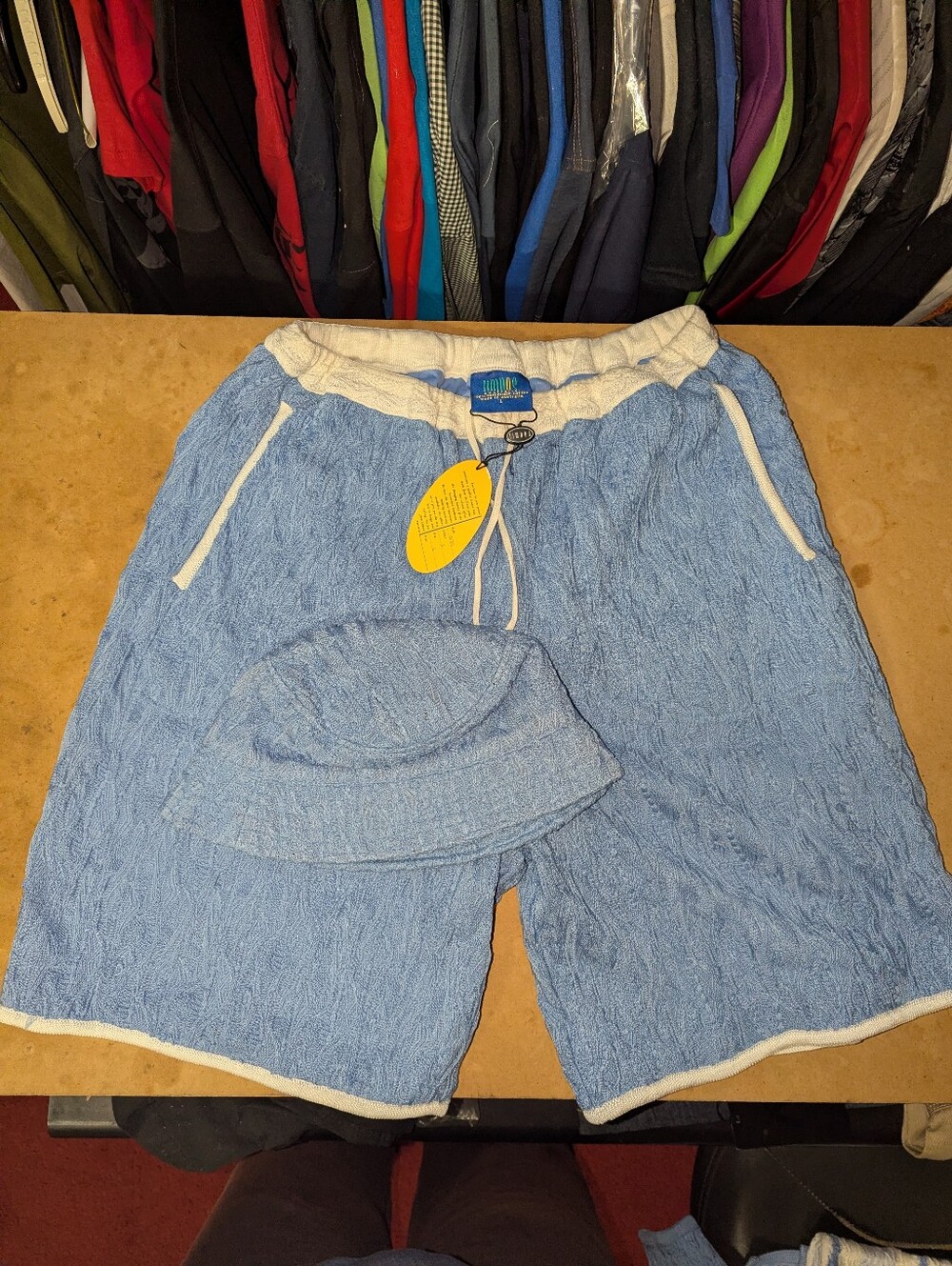 Limnos Australia Vintage 90's Knit Shorts & Matching Bucket Hat, Men'Size L, NWT